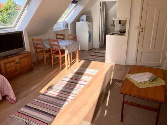 Ljust och luftigt ett stenkast från ringmuren