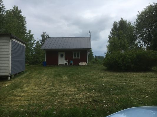 Sommarstuga vid magsjön