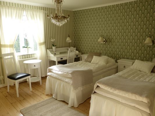 Hyr denna stuga i Aneby på 73 m². 6 sängplatser. Från 17 249 kr per vecka. Se bilder och tillgänglighet här.