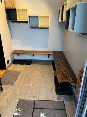 Hyr denna stuga i Stöten på 100 m². 10-12 sängplatser. Pris ej tillgängligt. Se bilder och tillgänglighet här.