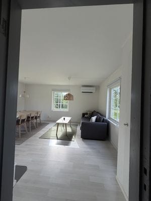 Charmig stuga i närheten av Hjärtasjön - Bild 9