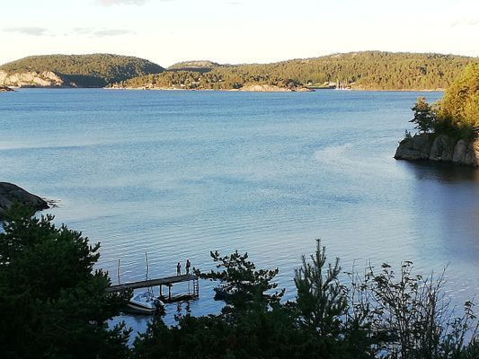 Härlig havsutsikt över fjorden - Bild 21
