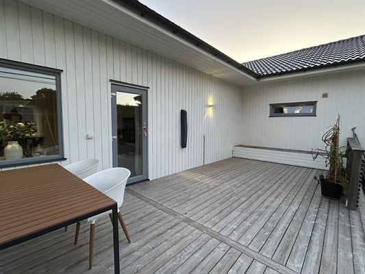 Nybyggd villa med pool nära havet och Göteborg - Bild 16
