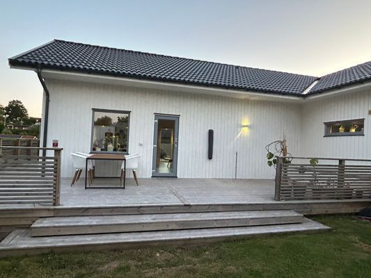 Nybyggd villa med pool nära havet och Göteborg - Bild 25