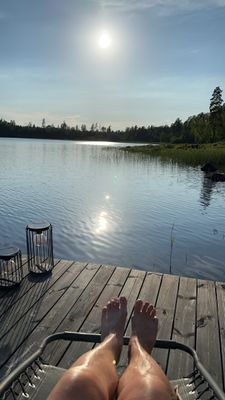 stuga vid sjö på landet - Bild 8