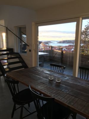 Villa med havsutsikt mitt i stan - Bild 14