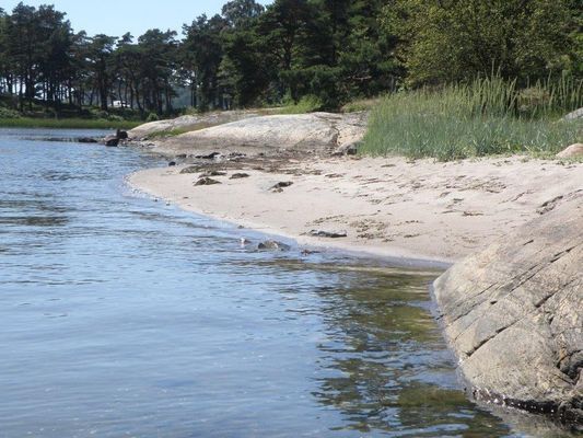Bedårande hus i underbart naturläge vid havet - Bild 15
