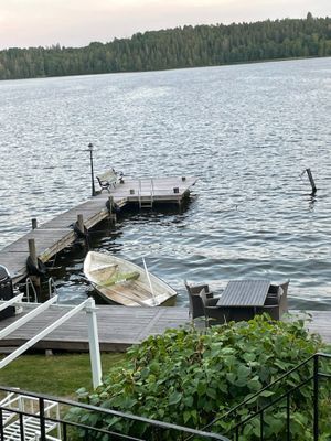 Bild 3 på Modern sjöstuga-sjöutsikt, nära Stockholm