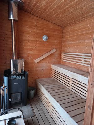 Modernt boende i 1700-talsmiljö lakan o städ ingår - Bild 28