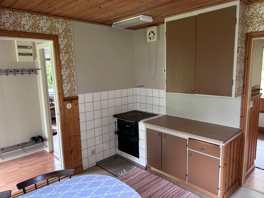 Sjönära fritidshus i lugna omgivningar - Bild 11