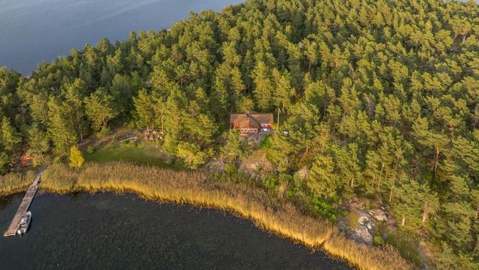 Sjöställe på mindre ö mitt i Stockholms skärgård! - Bild 19