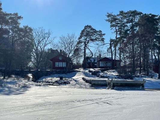 Drömboende med strand och brygga intill Kalmarsund - Bild 23