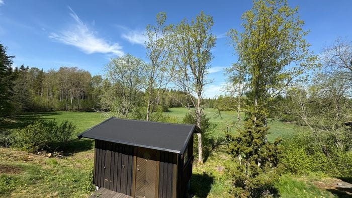 Bild 4 på Stuga med ostört läge 250 m från havet