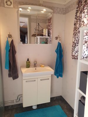 Trevlig timrad stuga vid havet i Höga kusten - Bild 17