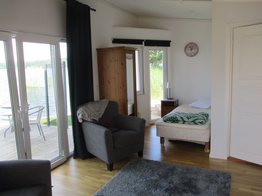 Sjötomt/sjöläge med båt och egna bryggor/trädäck - Bild 23