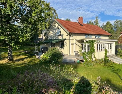 Villa m vedeldad bastu, skärgård, Resarö, Vaxholm - Bild 9