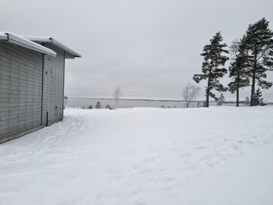 Modern, sjönära stuga med en glimt av Vänern - Bild 34