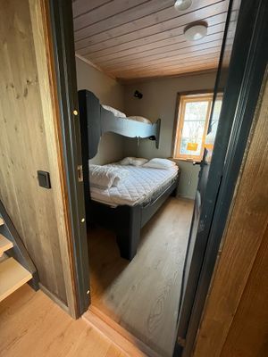 Nyrenoverad med västervy vid längdspåret (Aöv) - Bild 12