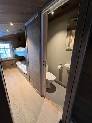 Nyrenoverad med västervy vid längdspåret (Aöv) - Bild 16