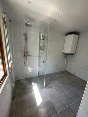 Hus i Västergarn invid Kronholmens GK, nära Tofta - Bild 8
