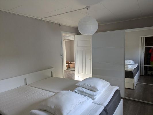 VILLA PÅ LANDET UTANFÖR HÄLLESTAD I ÖSTERGÖTLAND