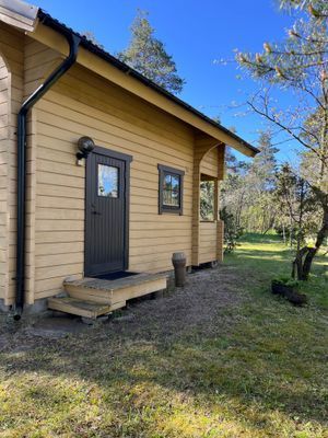 Charmig stuga i idyllisk lantmiljö på Gotland