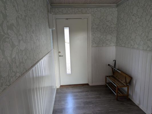 Hyr denna stuga i Finspång på 70 m². 4-6 sängplatser. Från 10 000 kr per vecka. Se bilder och tillgänglighet här.