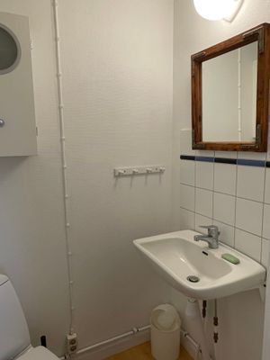 LYSEKIL mysig insynskyddad stuga m. båt - Bild 10