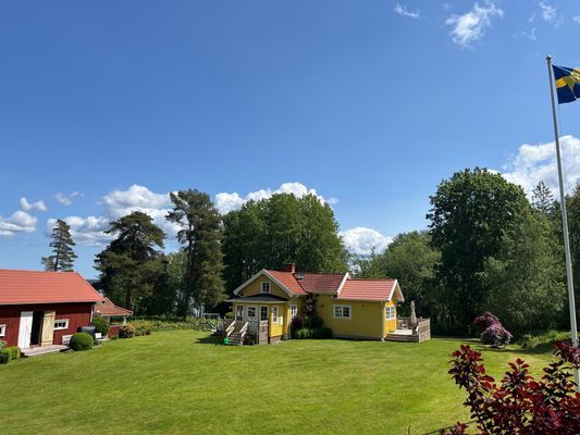 Lantlig idyll vid havet – stuga med bastu på Orust - Bild 13
