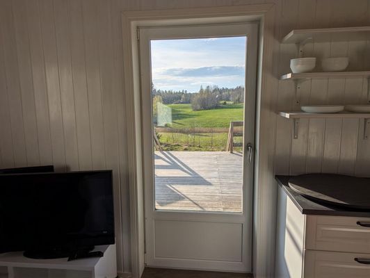 VILLA PÅ LANDET UTANFÖR HÄLLESTAD I ÖSTERGÖTLAND - Bild 6