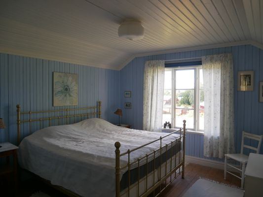 Hemtrevligt 1800-tals hus nära sjö och skog. - Bild 12
