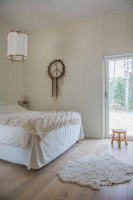 Sovrum 1 med en dubbelsäng ( 60 cm)