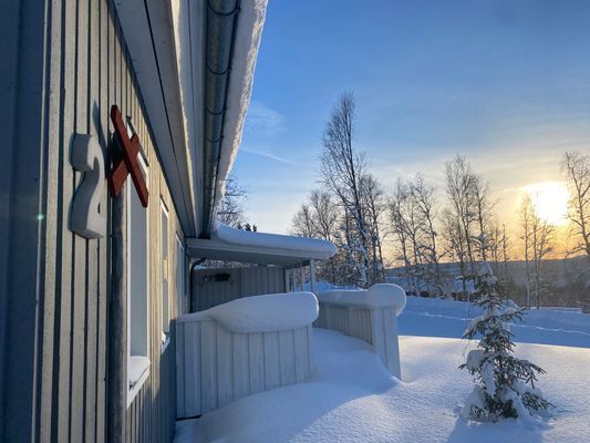 Hyr denna stuga i Funäsdalen på 153 m². 6-8 sängplatser. 5 900 - 15 900 kr per vecka. Se bilder och tillgänglighet här.
