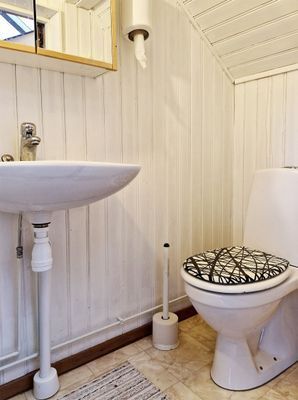 Toalett till Gäststugan