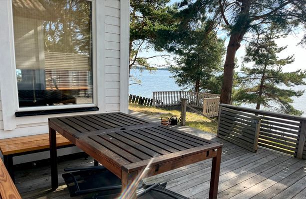 Hyr denna stuga i Varamon på 80 m². 6-10 sängplatser. 8 000 - 12 000 kr per vecka. Se bilder och tillgänglighet här.