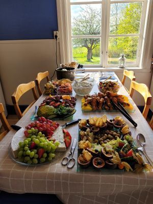 Bild 3 på Lantligt på gård nära sjö & natur (12–14 gäster)