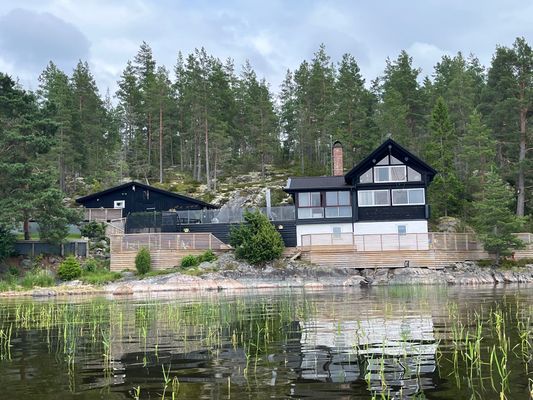 Unik timmerstuga vid Vänerns strand - Bild 34