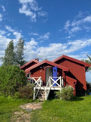 Underbar stuga på egen udde