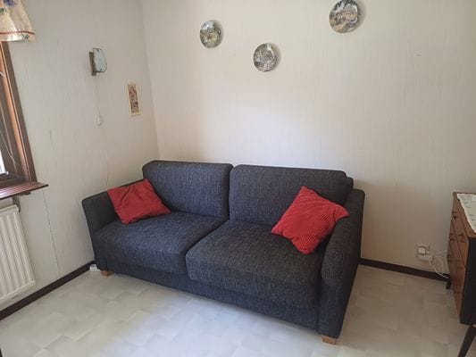 Sovrum med bäddsoffa, 140 cm bred