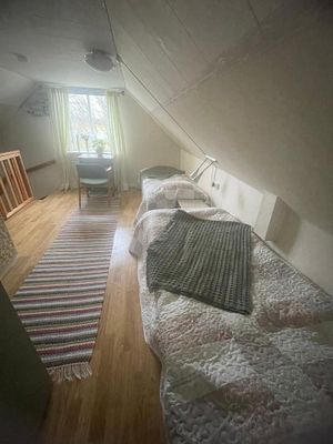 Mysig stuga med sjöutsikt, inkl. båt och brygga - Bild 11