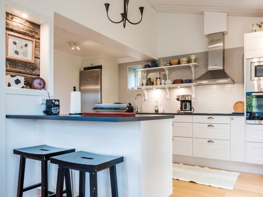 Bild 3 på Hemtrevlig stuga i gårdsmiljö