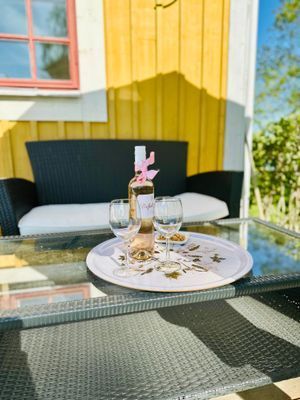 Topprenoverat med privat brygga på gård i Sörmland - Bild 38
