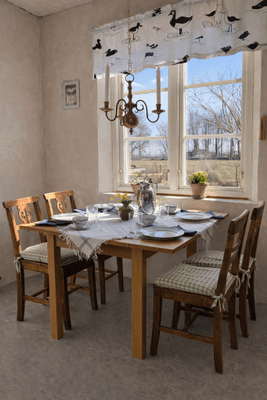 Nyinrett gästhus nära havet i Hamra, Gotland