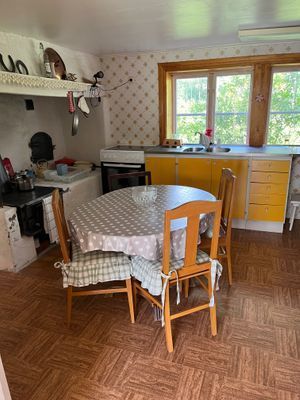 Bild 3 på Rymlig stuga i skogen med fiskemöjligheter