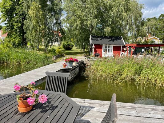 Bild 3 på Nybyggd villa med sjötomt och egen brygga