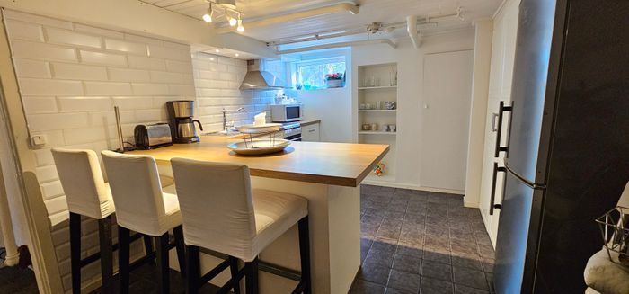 Exklusivt hus med pool, bastu & jacuzzi. Nära hav - Bild 32