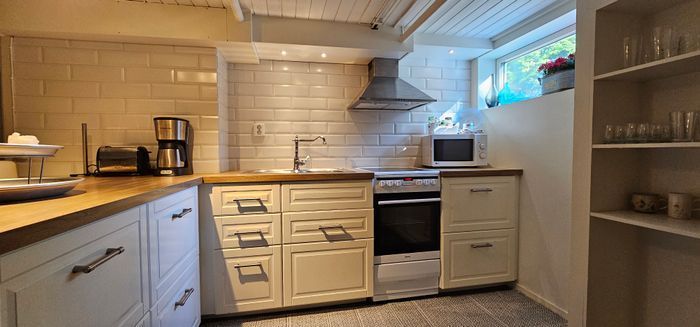 Exklusivt hus med pool, bastu & jacuzzi. Nära hav - Bild 30