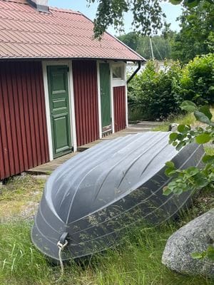 Charmigt skärgårds hus vid havet på vackra Blidö - Bild 9