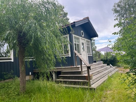 Charmigt skärgårds hus vid havet på vackra Blidö - Bild 23