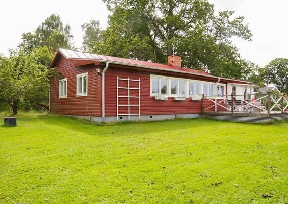 Bild 3 på Sjötomt med privat brygga, roddbåt & solnedgång